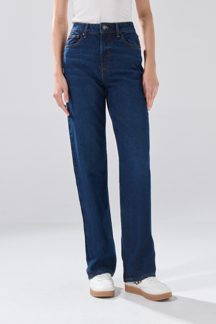 Jean 90´S infaltables bota recta azul oscuro con tiro alto
