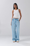 Jean azul claro baggy infaltables bota ancha con tiro medio
