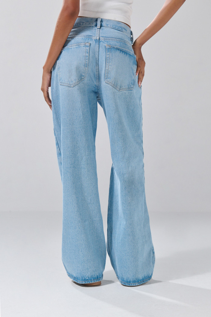 Jean azul claro baggy infaltables bota ancha con tiro medio
