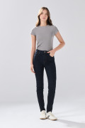 Jean azul intenso jegging infaltables con tiro súper alto
