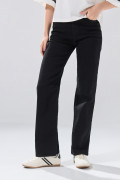 Jean bota recta negro straight leg infaltables con tiro alto