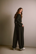 Pantalón jogger negro de Verano Urbano con bota ancha
