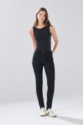 Jean tiro alto azul intenso push up infaltables con realce
