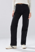 Jean negro straight leg infaltables con tiro alto
