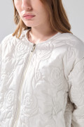 Chaqueta acolchada bomber unicolor con diseños de flores
