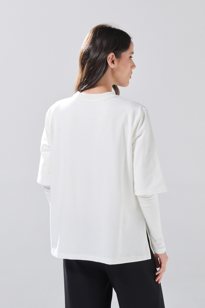 Camiseta manga corta unicolor oversize con aberturas