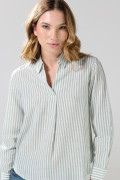Blusa manga larga crema a rayas con escote en V