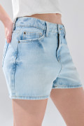 Short de jean infaltables azul con desgastes y tiro alto
