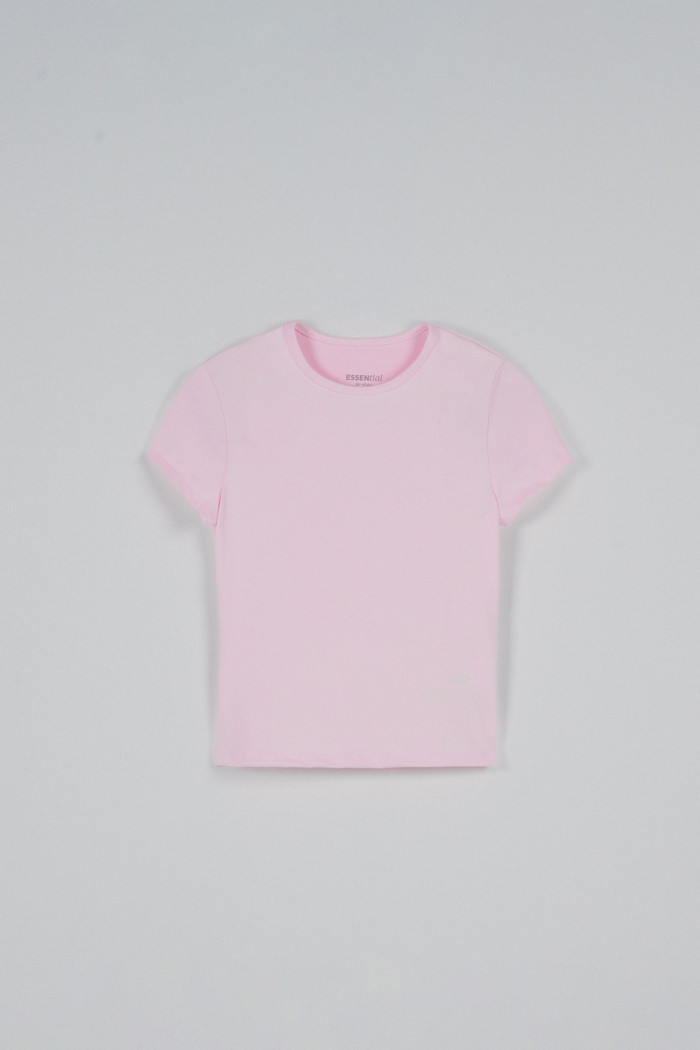 Camiseta unicolor infaltables cuello redondo con fit ceñido
