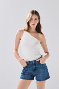 Short tiro alto de jean infaltables azul con cremallera
