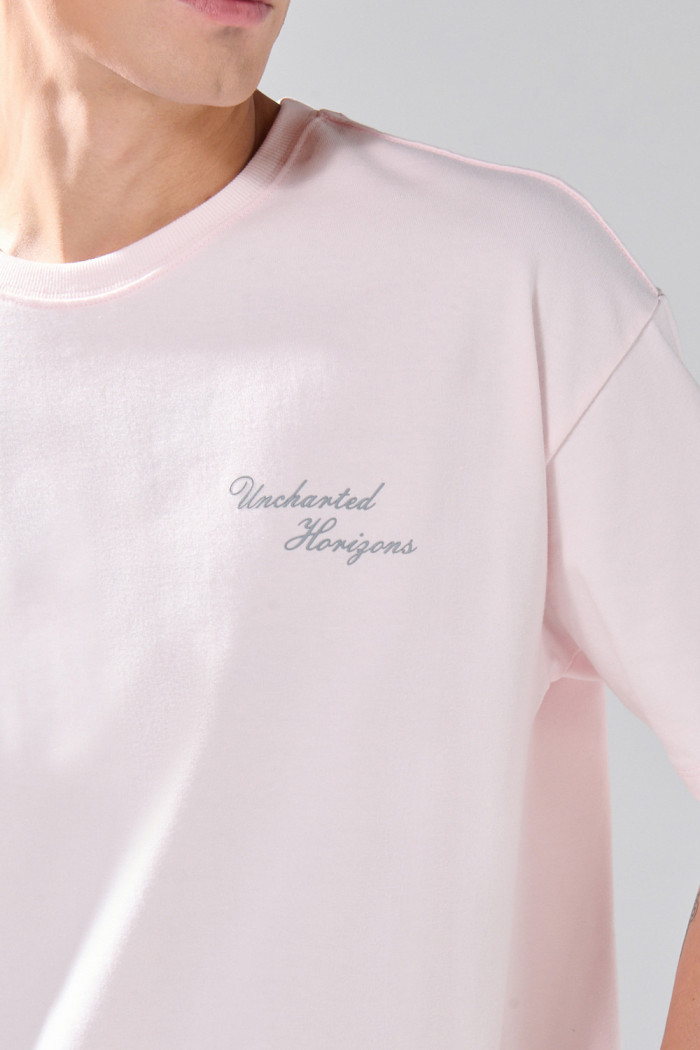 Camiseta unicolor con diseños de Verano Urbano y manga corta
