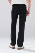 Jean straight leg infaltables tiro bajo negro con bota recta
