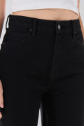 Jean 90´S infaltables tiro alto negro con bota recta

