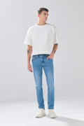 Jean azul medio skinny infaltables 5 bolsillos con tiro bajo
