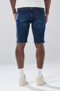 Bermuda de jean slim infaltables azul oscura con tiro bajo
