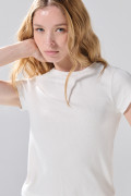 Camiseta unicolor infaltables acanalada con manga corta
