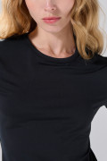 Camiseta infaltables cuello redondo unicolor con manga corta
