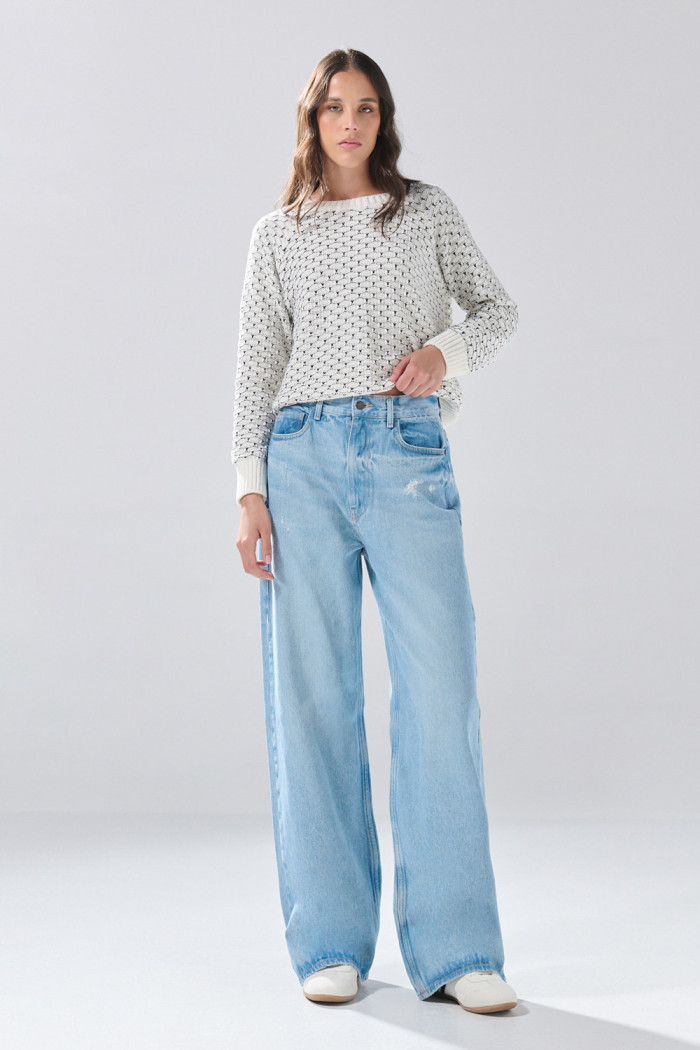 Jean azul claro baggy infaltables tiro medio con bota ancha
