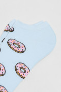 Medias azules claras tobilleras con diseños de donuts
