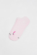 Medias rosadas tobilleras con diseño de conejo y puntos
