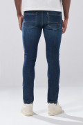 Jean azul oscuro skinny infaltables con tiro bajo y bolsillos
