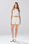 Short de jean infaltables crema claro con tiro alto
