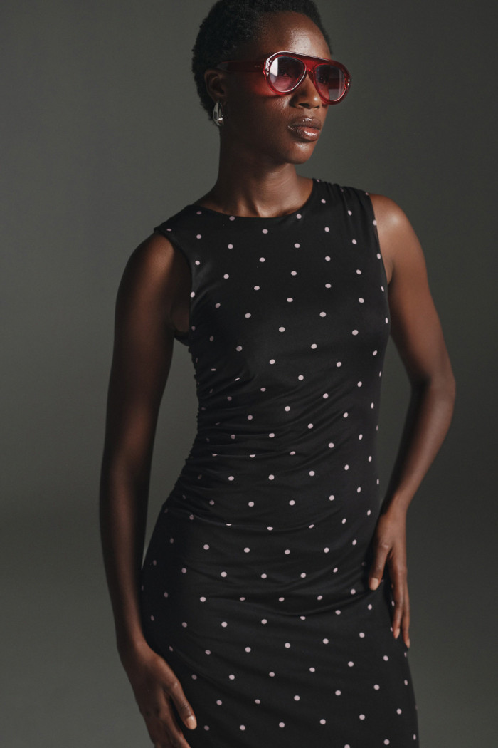 Vestido largo negro con puntos de Polka Dots y manga sisa
