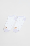 Medias tobilleras cremas claras con estrellas y gatitos
