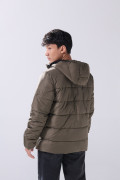 Chaqueta unicolor acolchada con cremallera y capota