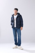 Chaqueta azul intensa acolchada con cremallera y capota