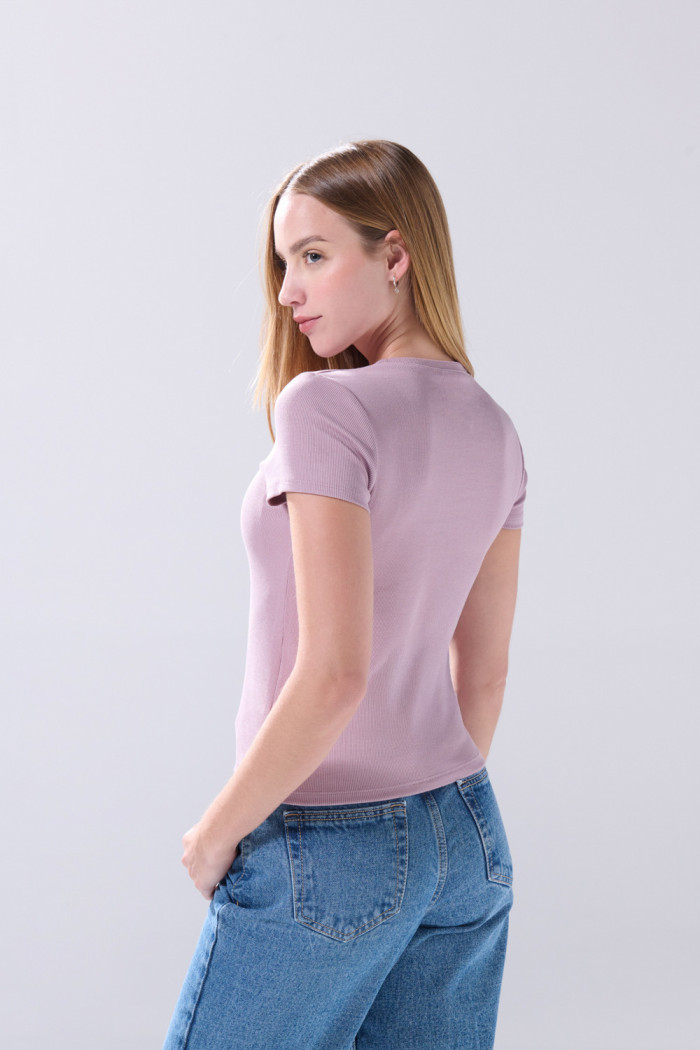 Camiseta unicolor infaltables acanalada con manga corta
