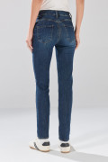 Jean azul oscuro push up infaltables con realce posterior
