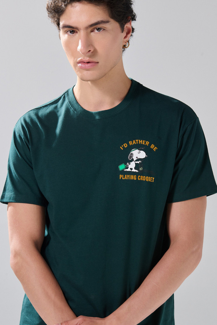 Camiseta en algodón manga corta verde con arte de Snoopy
