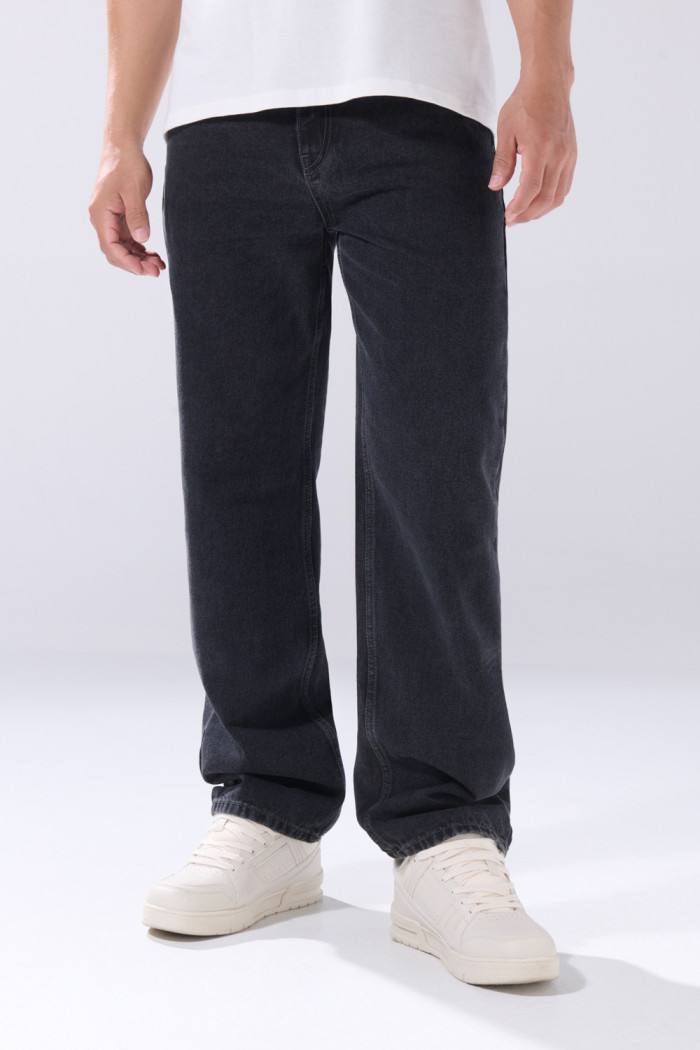 Jean baggy infaltables bota ancha gris intenso con tiro medio
