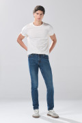 Jean slim infaltables tiro bajo azul oscuro con bolsillos
