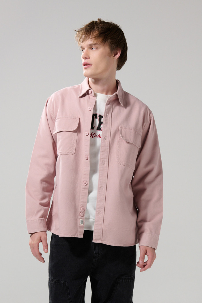 Sobrecamisa unicolor manga larga con doble bolsillo