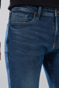 Jean tiro bajo slim infaltables azul oscuro con 5 bolsillos
