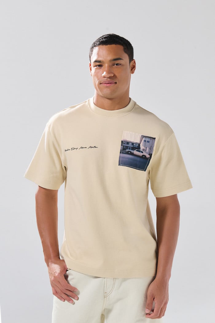 Camiseta oversize cuello redondo unicolor con arte de Poetry
