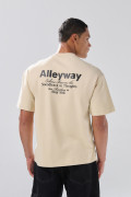 Camiseta cuello redondo unicolor con texto de Poetry
