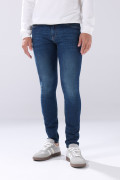 Jean skinny infaltables azul oscuro con tiro bajo y bolsillos
