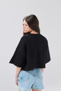 Camiseta oversize negra crop top con arte de My Melody