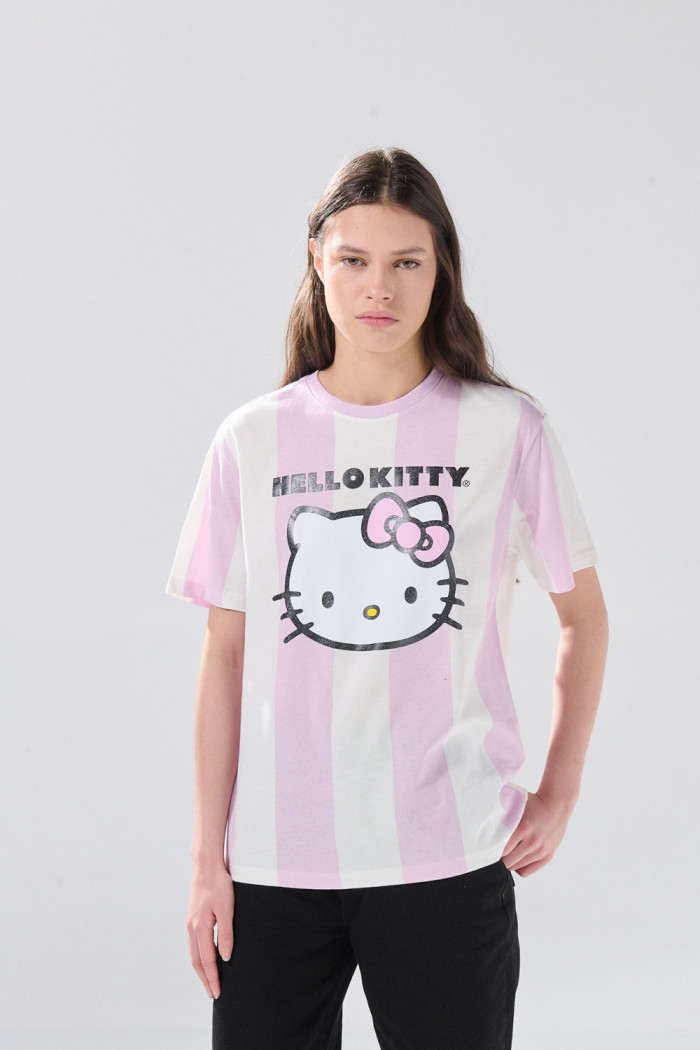 Camiseta a rayas crema manga corta con arte de Hello Kitty
