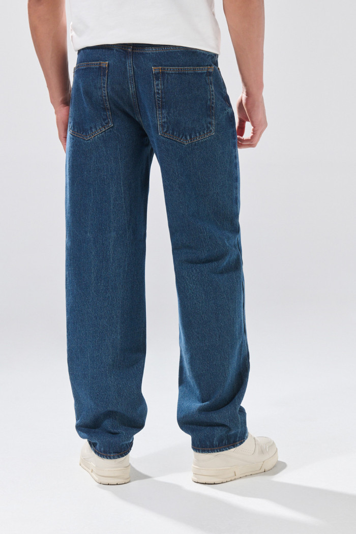 Jean infaltables baggy azul oscuro bota ancha con tiro medio
