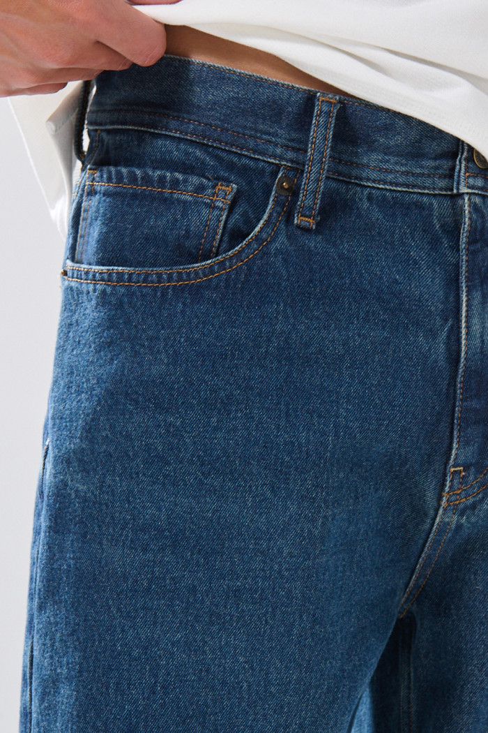 Jean infaltables baggy azul oscuro bota ancha con tiro medio
