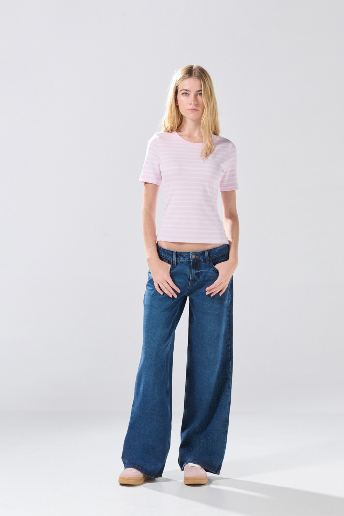 Jean open leg tiro bajo azul infaltables con bota ancha
