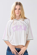 Camiseta crema crop top oversize a rayas con arte college
