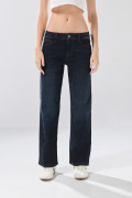 Jean infaltables straight leg bota recta azul con tiro bajo
