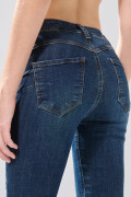 Jean tiro alto azul push up infaltables con pretina sencilla
