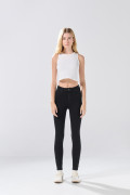 Jean infaltables súper skinny negro con 5 bolsillos
