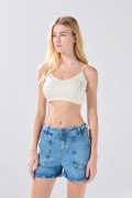 Short de jean azul medio con 5 bolsillos y tiro alto

